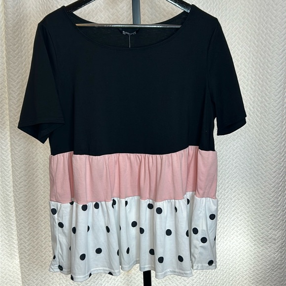 BloomChic Tops - Bloomchic Tiered Short Sleeve Top Black Pink White Polka Dots Spring size 12